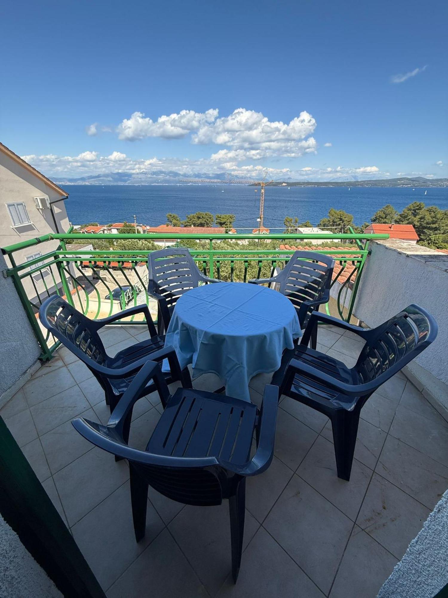 Apartments Laguna Stomorska Bilik gambar
